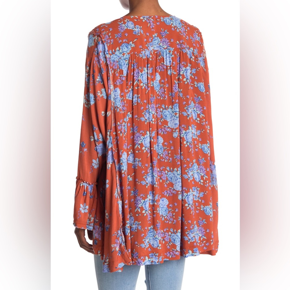 Free People Loretta Floral Boho Tunic top with pockets size XS runs large - Picture 3 of 13